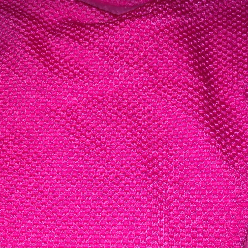 aerie vibrant hot